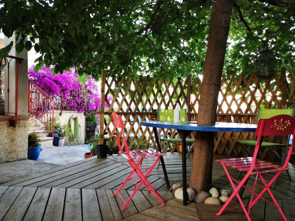 Chez Adri Et Lea Apartment บิกูเกลีย ภายนอก รูปภาพ